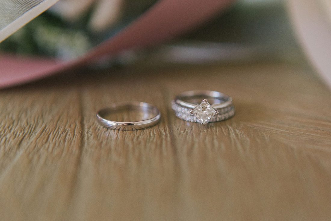 detail photo of wedding rings